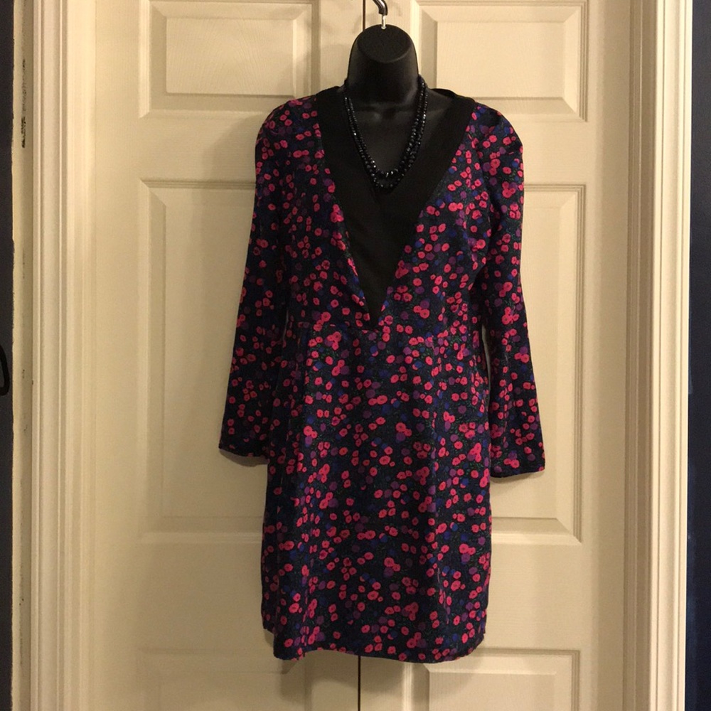 I🖤Ronson Flowered, side zip, dress.